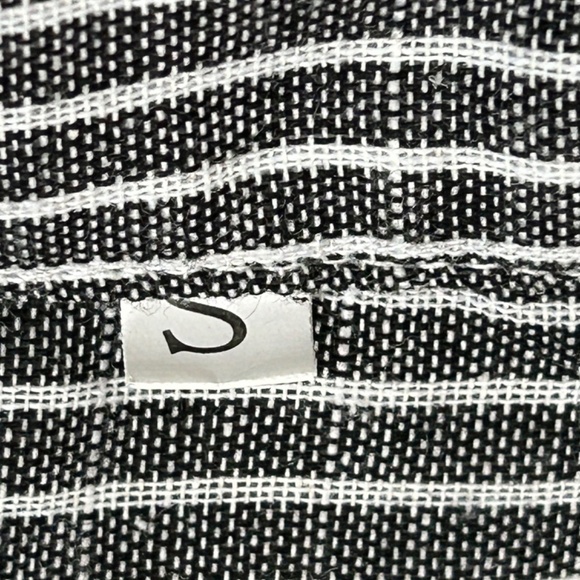 Women's Oversized Linen Gray Striped Button Down Shirt Sz S - Picture 4 of 8